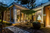 Luyao Hotel