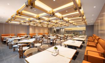 Starway Hotel (Harbin Railway Station Branch)