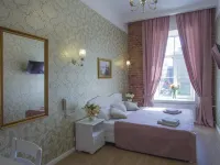Grand Catherine Palace Hotel Các khách sạn gần Cung điện Vorontsov