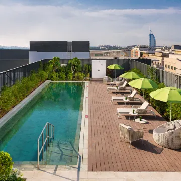 Millennium Al Barsha Отели рядом с достопримечательностью «Офис компании Nestlé в ОАЭ»