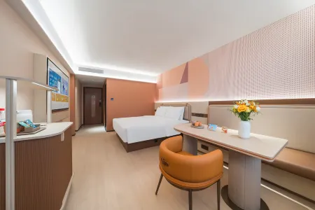 Orange Hotel (Shenzhen Dongmen Lakebei Subway Station Store)
