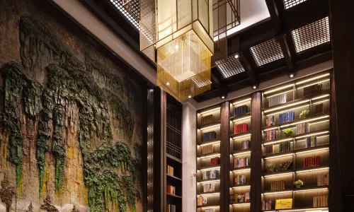 Huacheng·Guanshan Hotel (Guiyang Municipal Government Guanshanhu Park Branch)