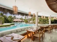 Zel Punta Cana Hotels in Баваро