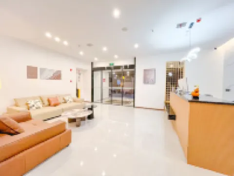 譽澗智選飯店（都江堰高鐵站融創樂園店）