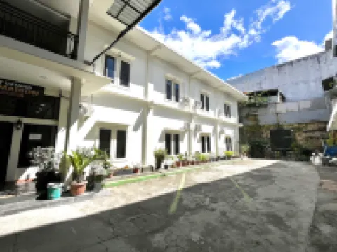 Maison Hotel Bukittinggi Hotels in Bukittinggi