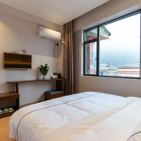 Grand Hyatt Bomi