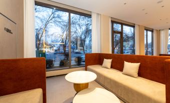 Jinjiang Star Hotel (Puyang stadium bus station shop)