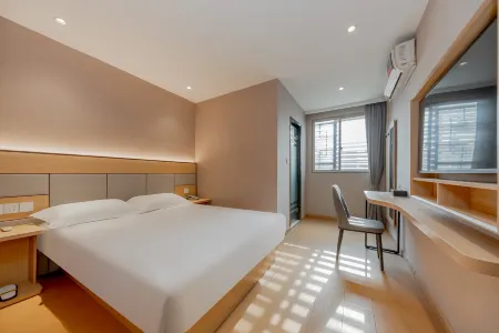 Homeinn Ease Hotel (Shanghai Qiantan Sanlin Subway Station) Отели рядом с достопримечательностью «Chongfu Daoyuan»