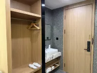 S HOTLE Hotels in Tieling