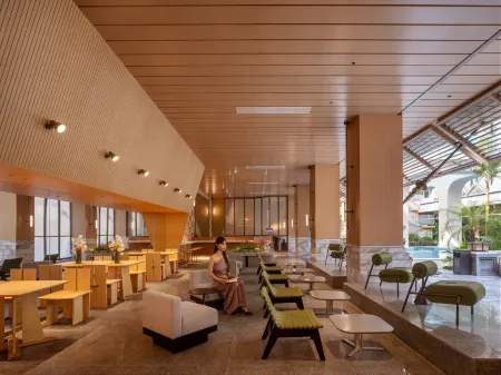 Naga·S Hotel Отели рядом с достопримечательностью «Xishuangbanna Folk Custom Garden»