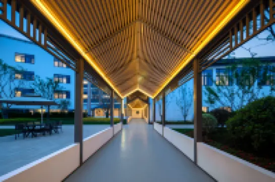 蘇州高新區陽山環路亞朵飯店 鳳凰寺附近的飯店