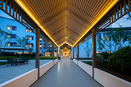 Atour Hotel (Suzhou High-Tech Zone, Yangshan Ring Road) Отели рядом с достопримечательностью «Global Institute of Software Technology»