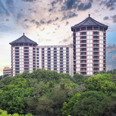 Parkview Dingshan Hotel Отели рядом с достопримечательностью «Йиджианг Тауер»