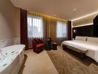 RHEA HERA | Ruiya Hela Hotel (Shenyang Huaiyuanmen Youth Street Subway Station) Hotels near Shenhe