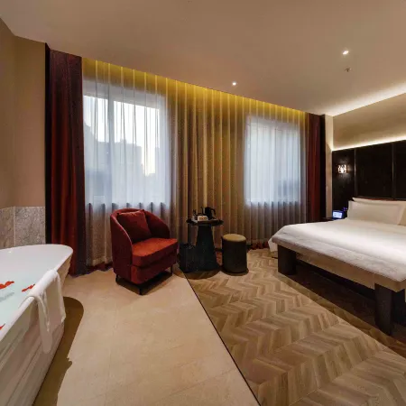 RHEA HERA | Ruiya Hela Hotel (Shenyang Huaiyuanmen Youth Street Subway Station)