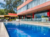Hotel Sentral Seaview @ ​Beachfront โรงแรมในตันจง บันกา