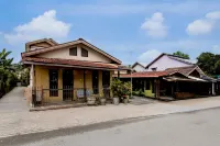 Hotel O Balikpapan near Taman Beruang Madu formerly Palm Cafe Inn فنادق في باليكبابان