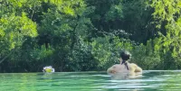Zhishang Huachen Guesthouse - Rooftop Pools