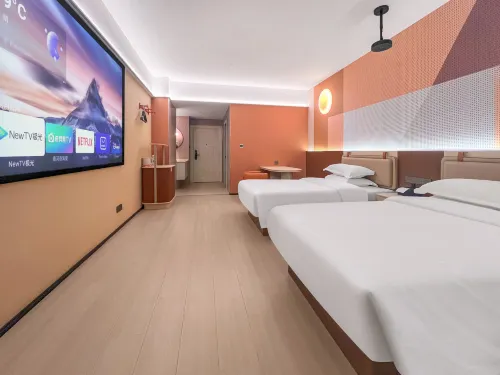 Crystal Designer High-Rise Hotel (Donghai High-Speed Railway Station Pedestrian Street)