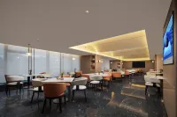 Liupanshui Railway Station Renmin Road Atour Hotel - parking
