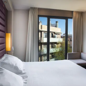 بيستانا أرينا برشلونة Hotels near لاس اريناس