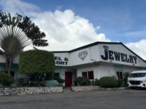 Jewelry Hotel and Resort Hotels in Silang