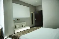 雲漫輕奢民宿（中央城店） - SPA