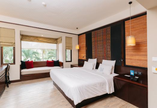 노보텔 롬복 수영장