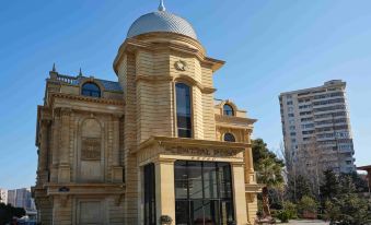 The Central Point Hotel Baku