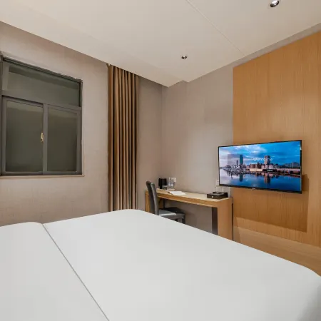 Guangzhou Jiulong Hotel (Qinglong South Street)
