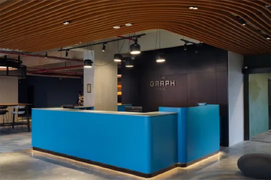 The Graph Hotel Отели рядом со станцией Bandar Tasik Selatan Station