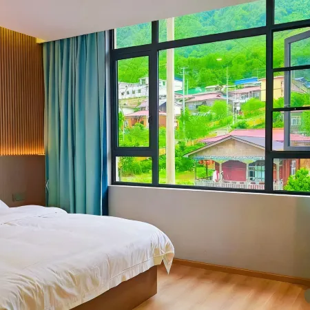 Motuo Moxuan Hotel