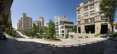 Lido Forestry Spa Resort Отели рядом с достопримечательностью «Тематический парк для малого народа»