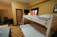 Sea Urchin Hotel near Hundred Islands Hotels in Alaminos