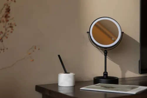 山眷雲·日照金山·田也咖啡·雪山全幅畫景飯店 Photos