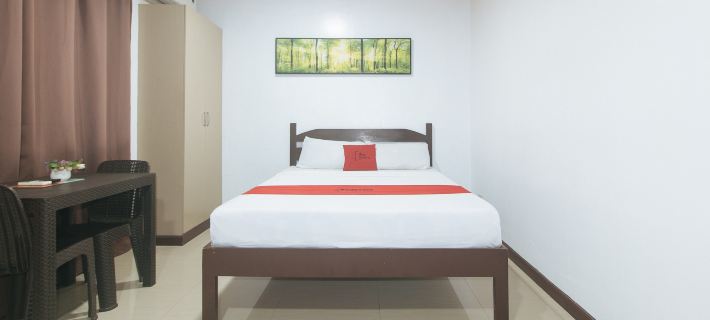 RedDoorz @ RJs Bldg near Lyceum Gen Trias Cavite Отели в г. Кавите