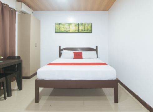 RedDoorz @ RJ's Bldg near Lyceum Gen. Trias Cavite