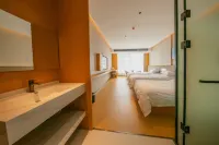 Rongjiang Shengbaili Smart Hotel (Cun Chao Football Field)