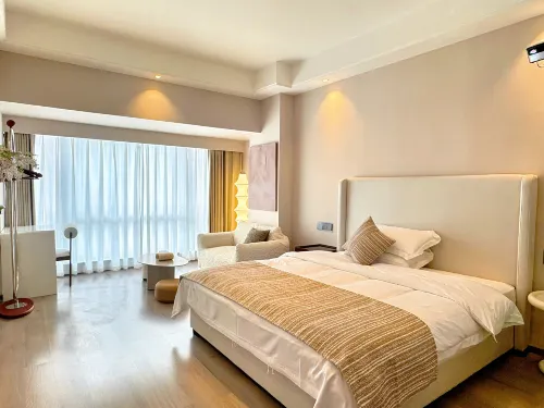 Mesi Sunset Pavilion (By North Lake)