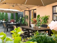 Dayin｜Serene Garden Hotel (Shanghai Hongqiao North Xinjing Metro Station) Hotels near Beixinjing Station