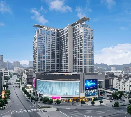 City Comfort Premier Hotel (Leshan Zhanggong Bridge Gourmet Street)