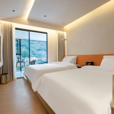 Chengdu Huashuiwan Xiyunqi Hot Spring Homestay
