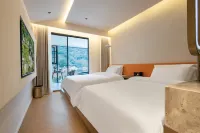 Chengdu Huashuiwan Xiyunqi Hot Spring Homestay