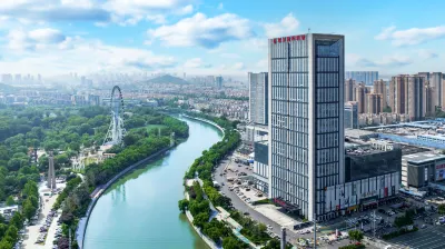 Ber International Hotel Hotels in Long-distance Bus Station, Luokou Commercial Area