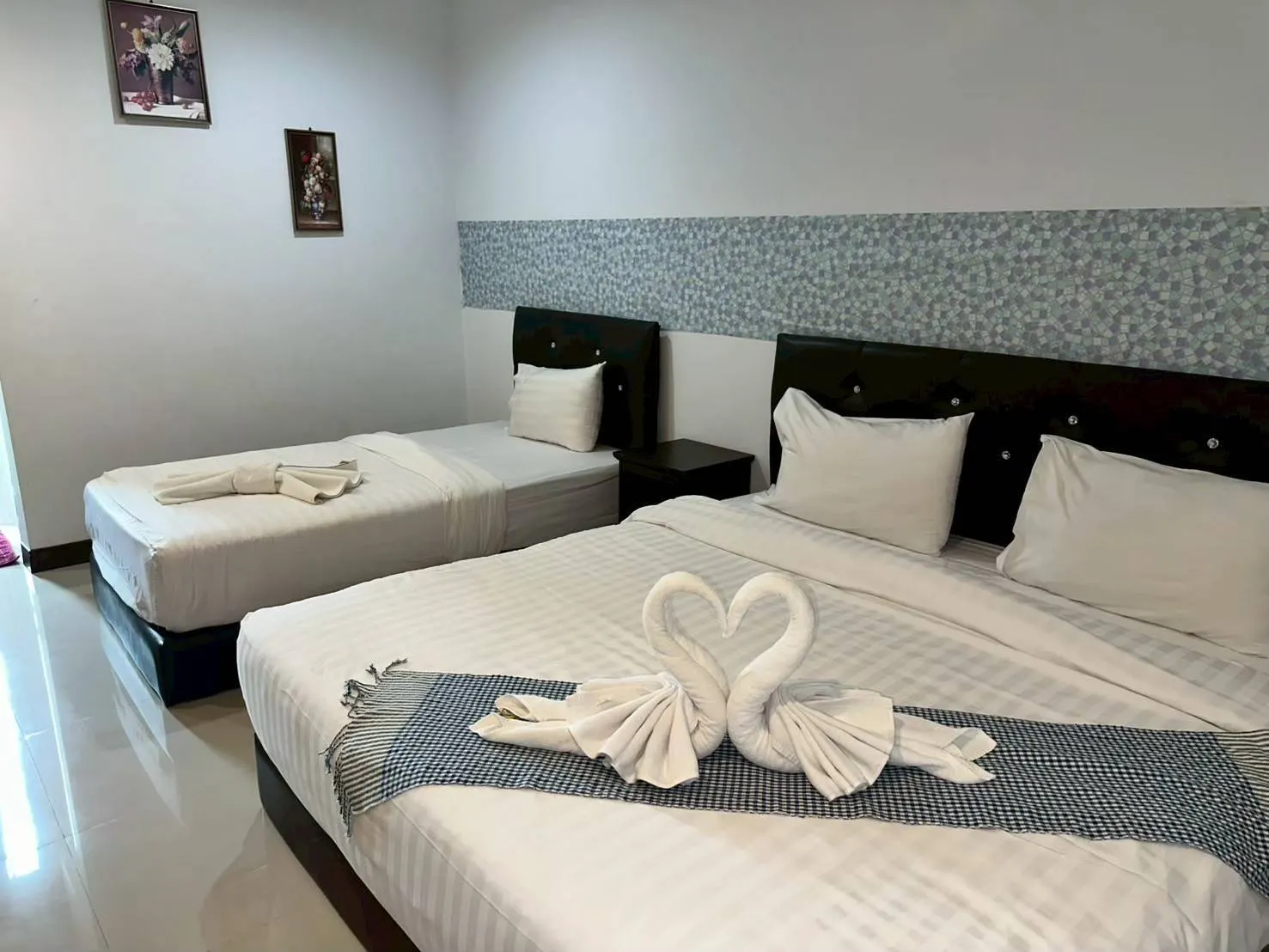 Baan Thanthip Hotel Zimmer Photos