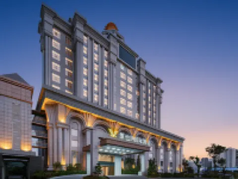 Vienna International Hotel (Dongguan Fenggang Bus Station) 龍鳳山庄影視度假村周辺のホテル