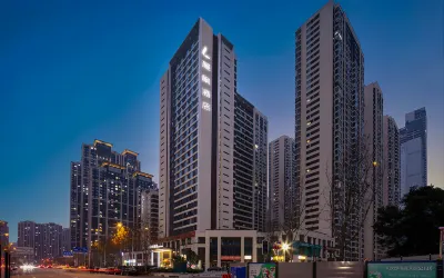 麗楓酒店（長沙梅溪湖西地鐵站店） 鄰近小咖釣娛露營垂釣基地的酒店