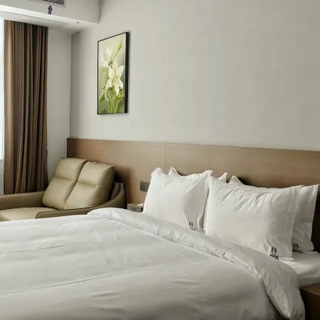 Ruoyin Hotel (Shanghai Jinshan City Beach)
