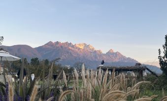 Kui Ran · View Snow Mountain Resort (Baisha Ancient Town )