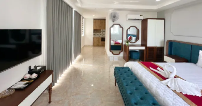 Phu Gia 13-15 Hoang Quoc Viet Gia Hien Hien Tuan周辺のホテル